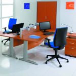 Mobilier de bureau entre 2 mers